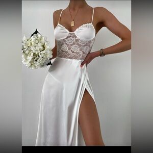 Elegant White Lace Satin Nightgown